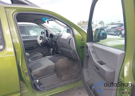 2011 Nissan Xterra X из США, поврежденный, VIN 5N1AN0NU4BC519695